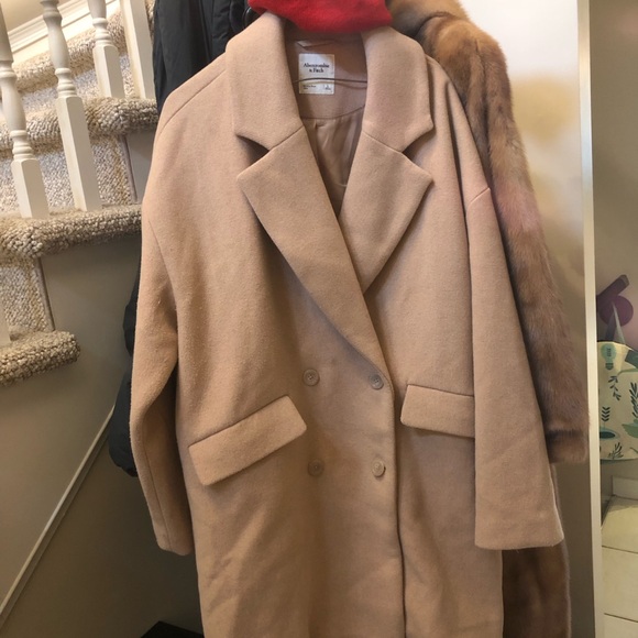 Abercrombie Slouchy Wool coat with satiny lining Size Large - Picture 9 of 9